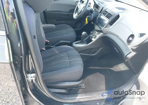 2013 Chevrolet Sonic Lt z USA, uszkodzony, nr VIN 1G1JC5SH8D4107557